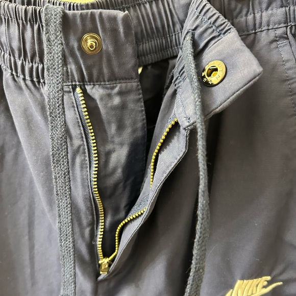 Unisex Nike dark blue cargo pants size XS waist 13.5” leg inseam 27” - Picture 5 of 6